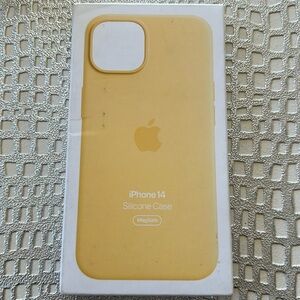 Open box Apple IPhone 14 yellow silicone case